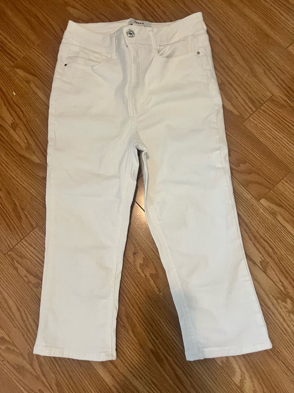 Suzy White Slim Fit Cropped Jeans